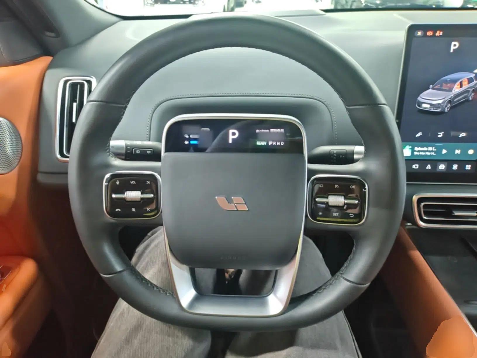 Li Auto L9 2022 Max model — миниатюра 13