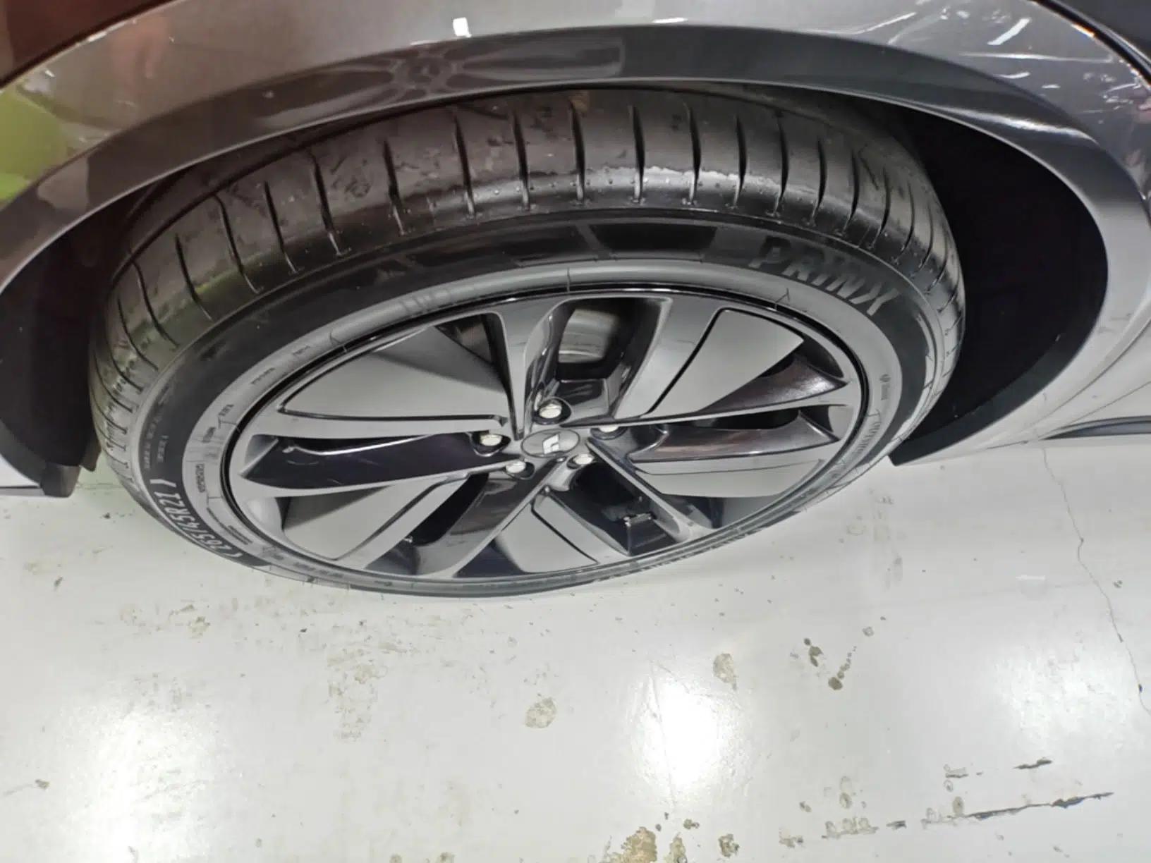 Li Auto L9 2022 Max model — миниатюра 9
