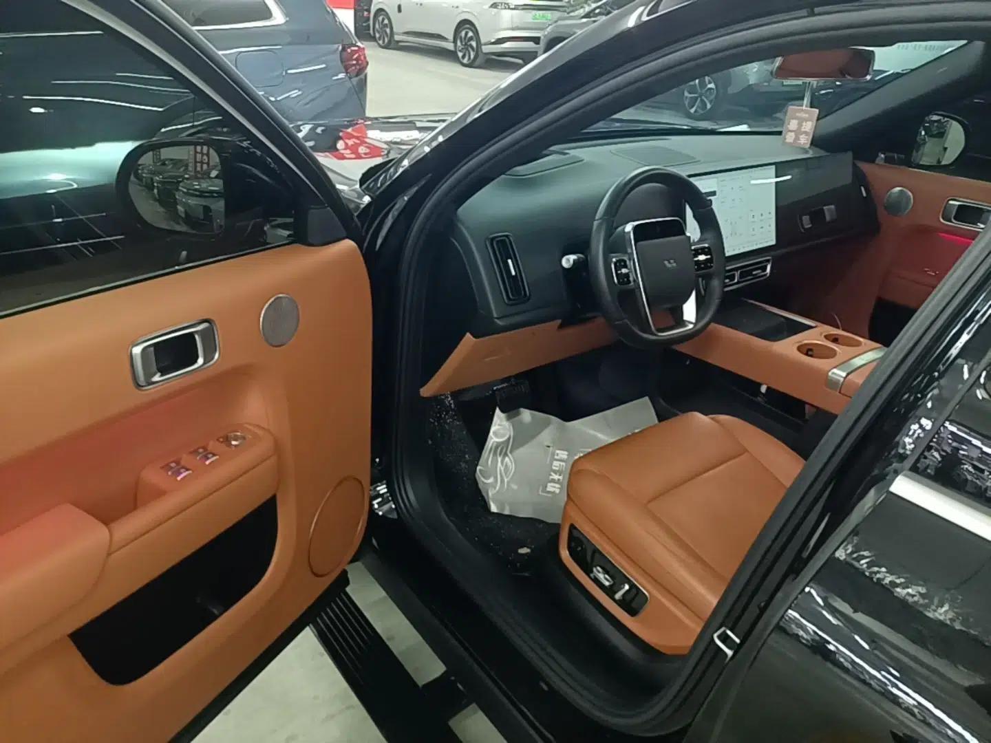 Li Auto L9 2024 Ultra Model — миниатюра 18