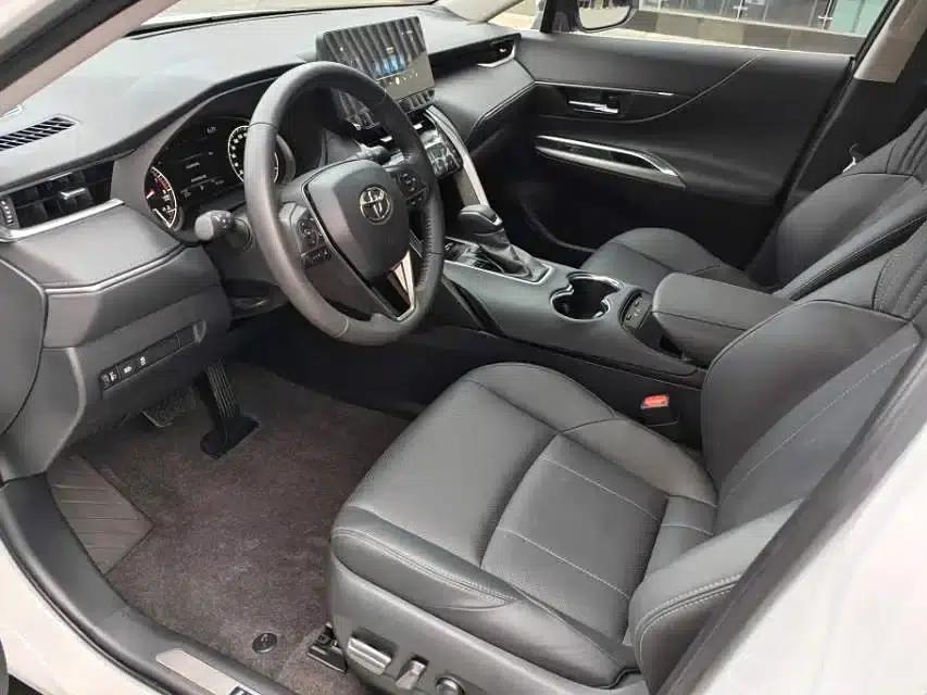 HARRIER 2023 2.0L CVT 2WD Luxury Edition — миниатюра 3