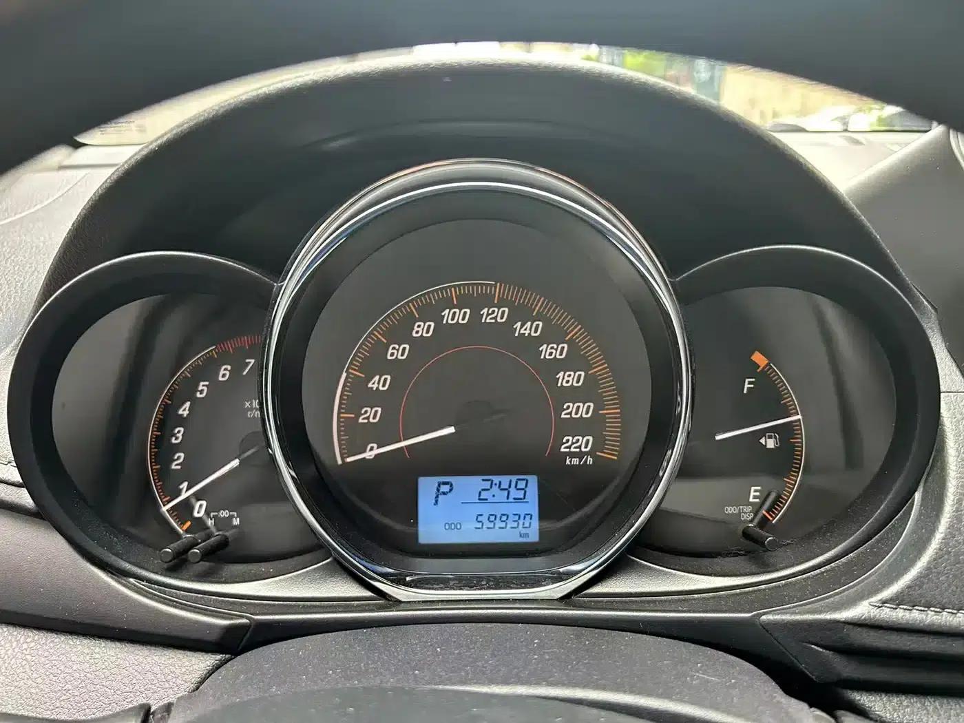YARiS L 2020 1.5L CVT Leading Edition — миниатюра 3