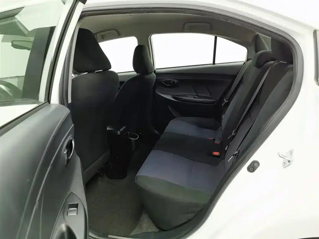 YARiS L 2017 1.5E CVT Dynamic Edition — миниатюра 15