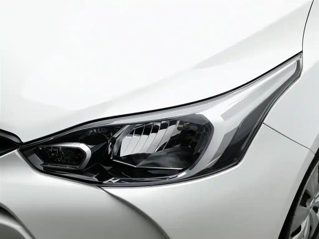 YARiS L 2017 1.5E CVT Dynamic Edition — миниатюра 7