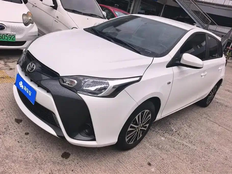 YARiS L 2022 1.5L CVT Leading PLUS Edition — миниатюра 1