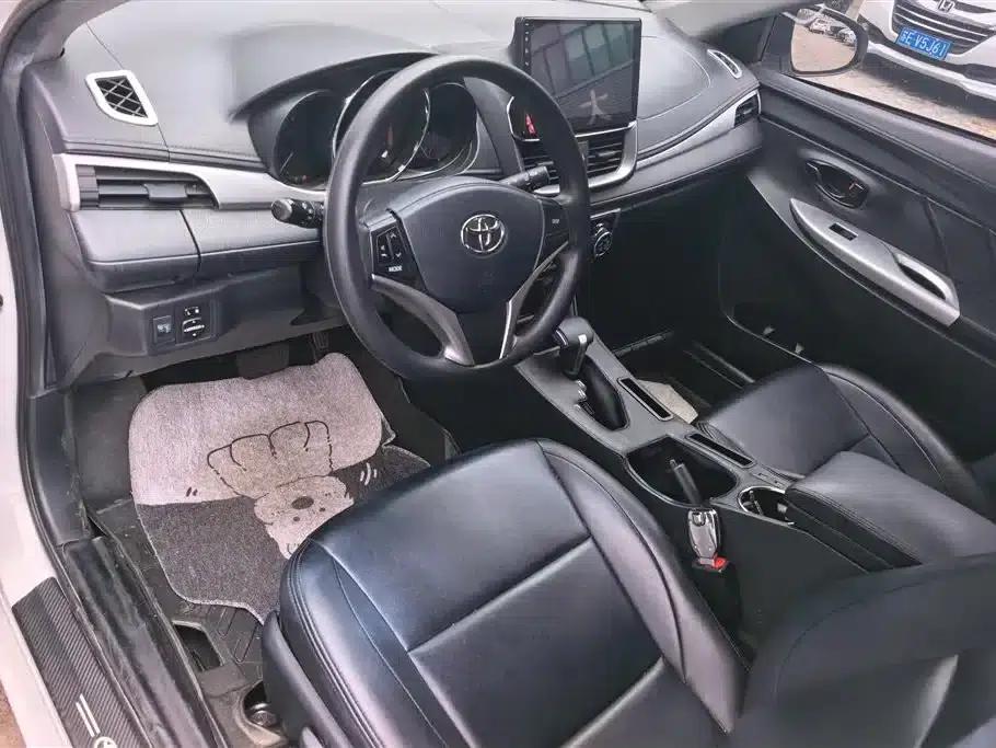 YARiS L 2022 1.5L CVT Leading PLUS Edition — миниатюра 12