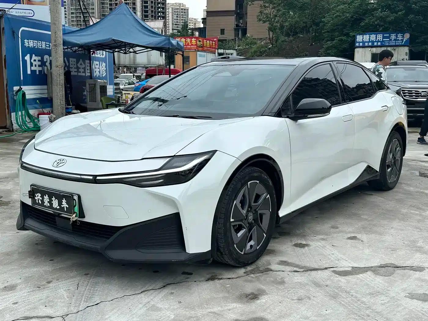 Toyota BZ3 2023 model, 517km, Elite PRO — миниатюра 1