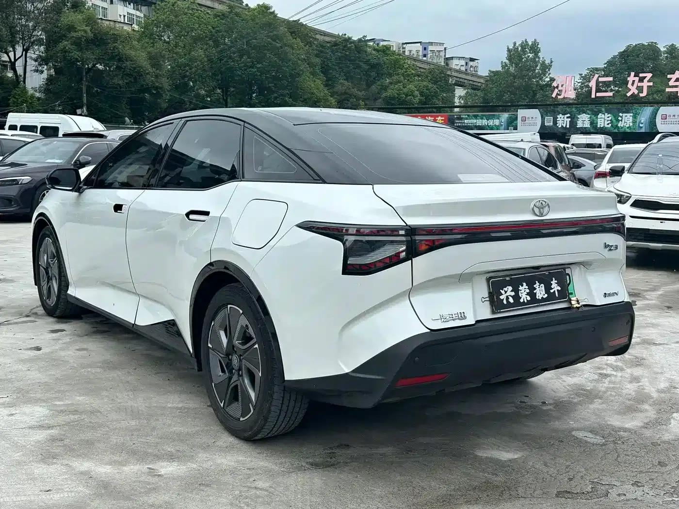 Toyota BZ3 2023 model, 517km, Elite PRO — миниатюра 4