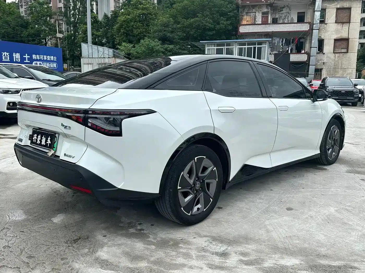 Toyota BZ3 2023 model, 517km, Elite PRO — миниатюра 6