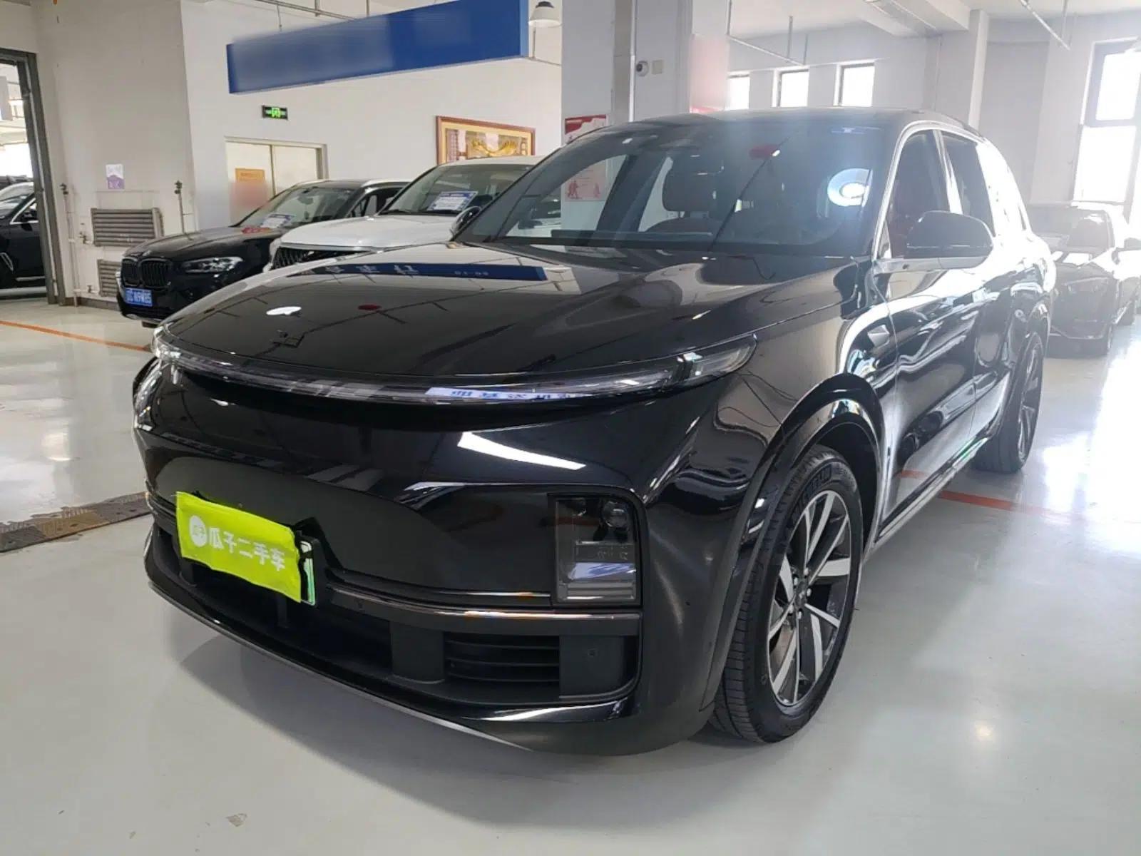Li Auto L8 2023 Pro Model — миниатюра 1