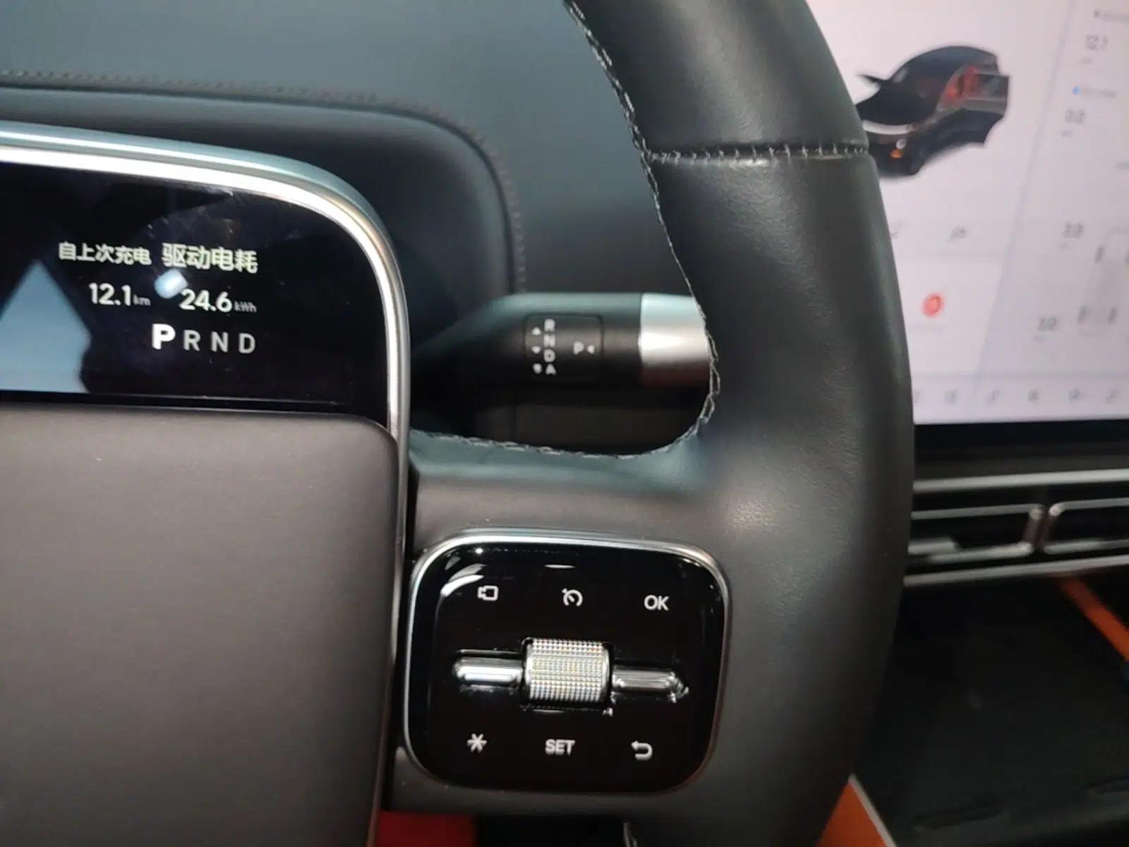 Li Auto L8 2023 Pro Model — миниатюра 17