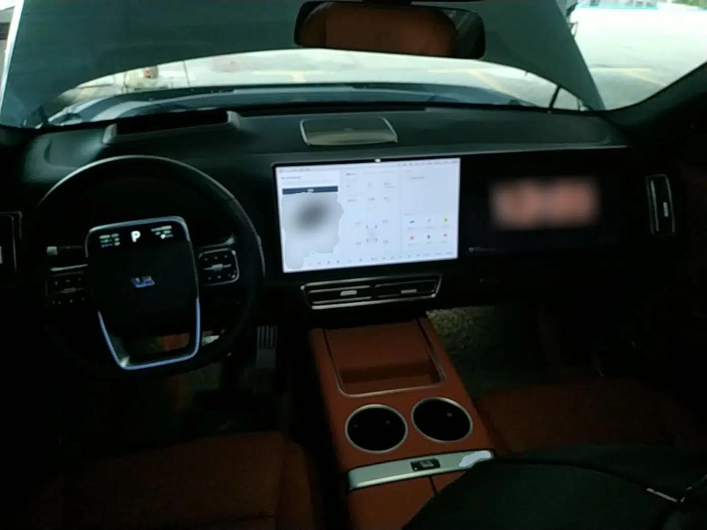 Li Auto L8 2023 Pro Model — миниатюра 13