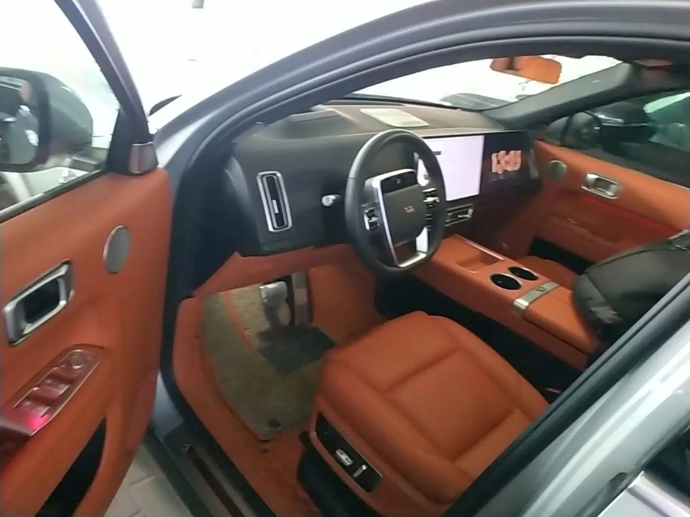 Li Auto L8 2023 Pro Model — миниатюра 18