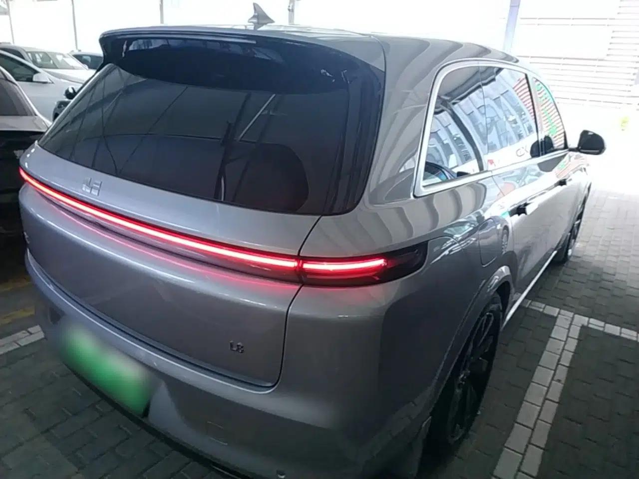 Li Auto L8 2023 Pro Model — миниатюра 6