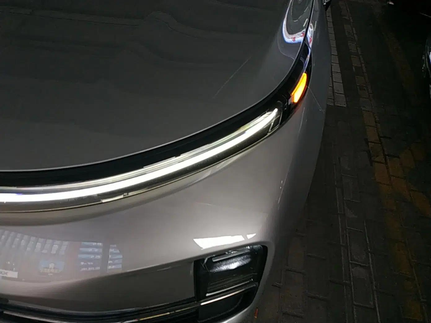 Li Auto L8 2023 Pro Model — миниатюра 9