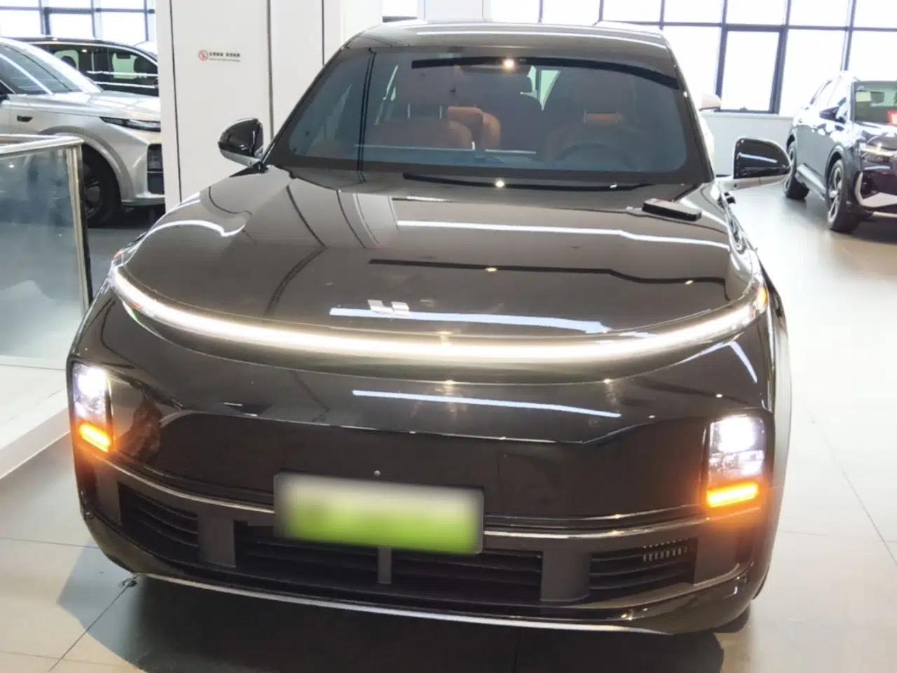 Li Auto L8 2023 Pro Model — миниатюра 2
