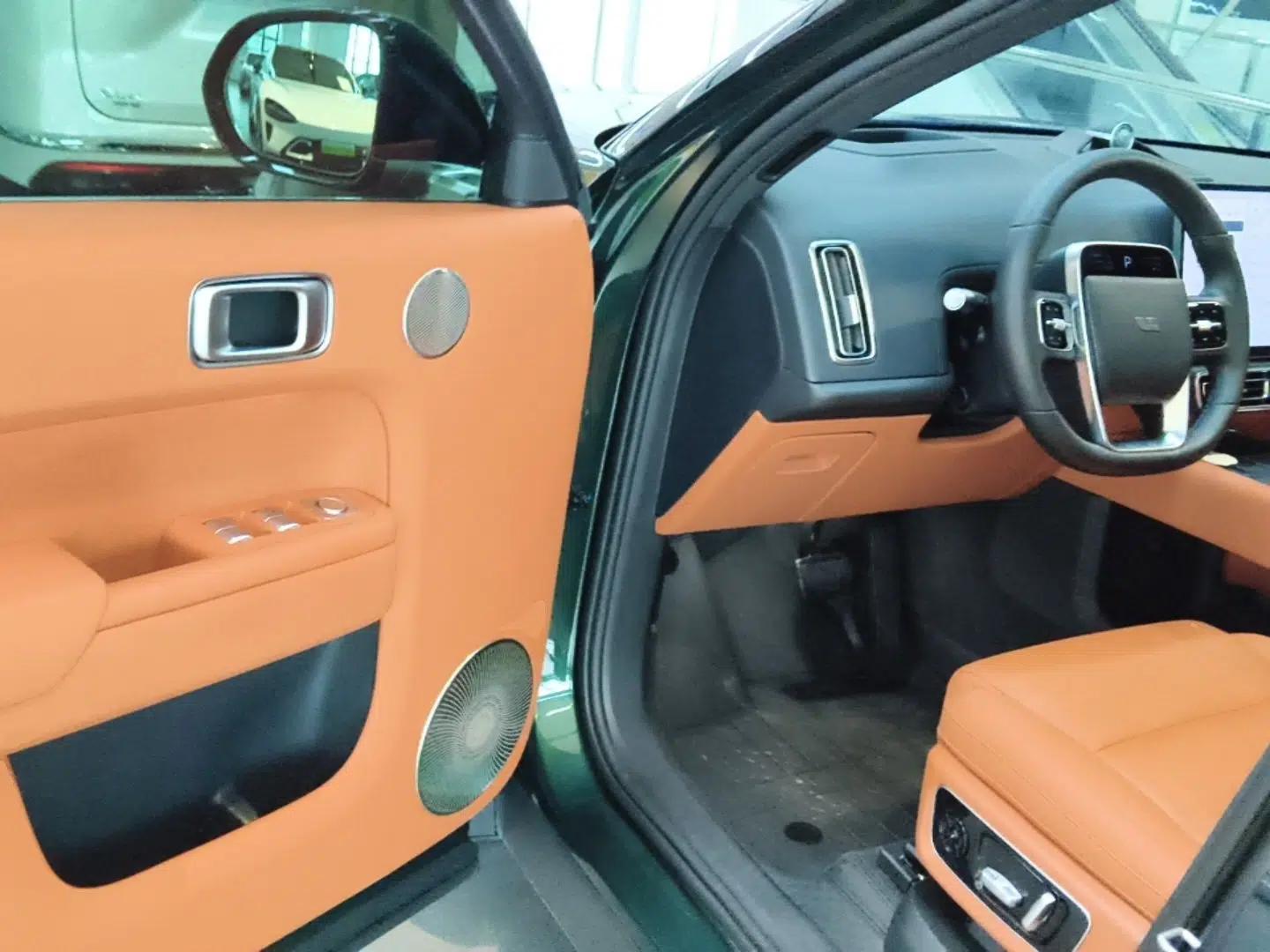 Li Auto L8 2023 Pro Model — миниатюра 19