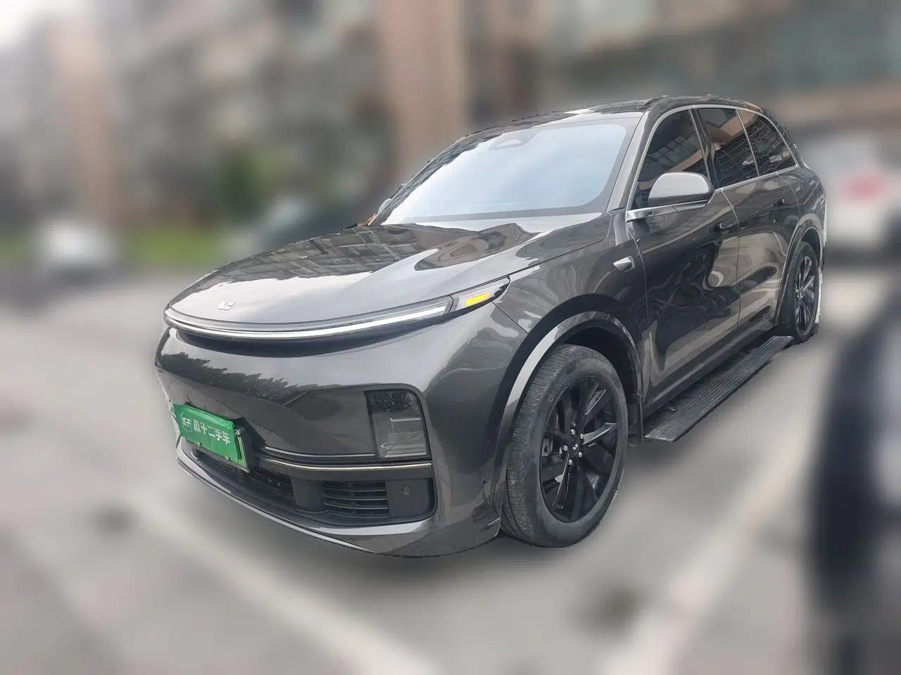 Li Auto L8 2023 Pro Model — миниатюра 1