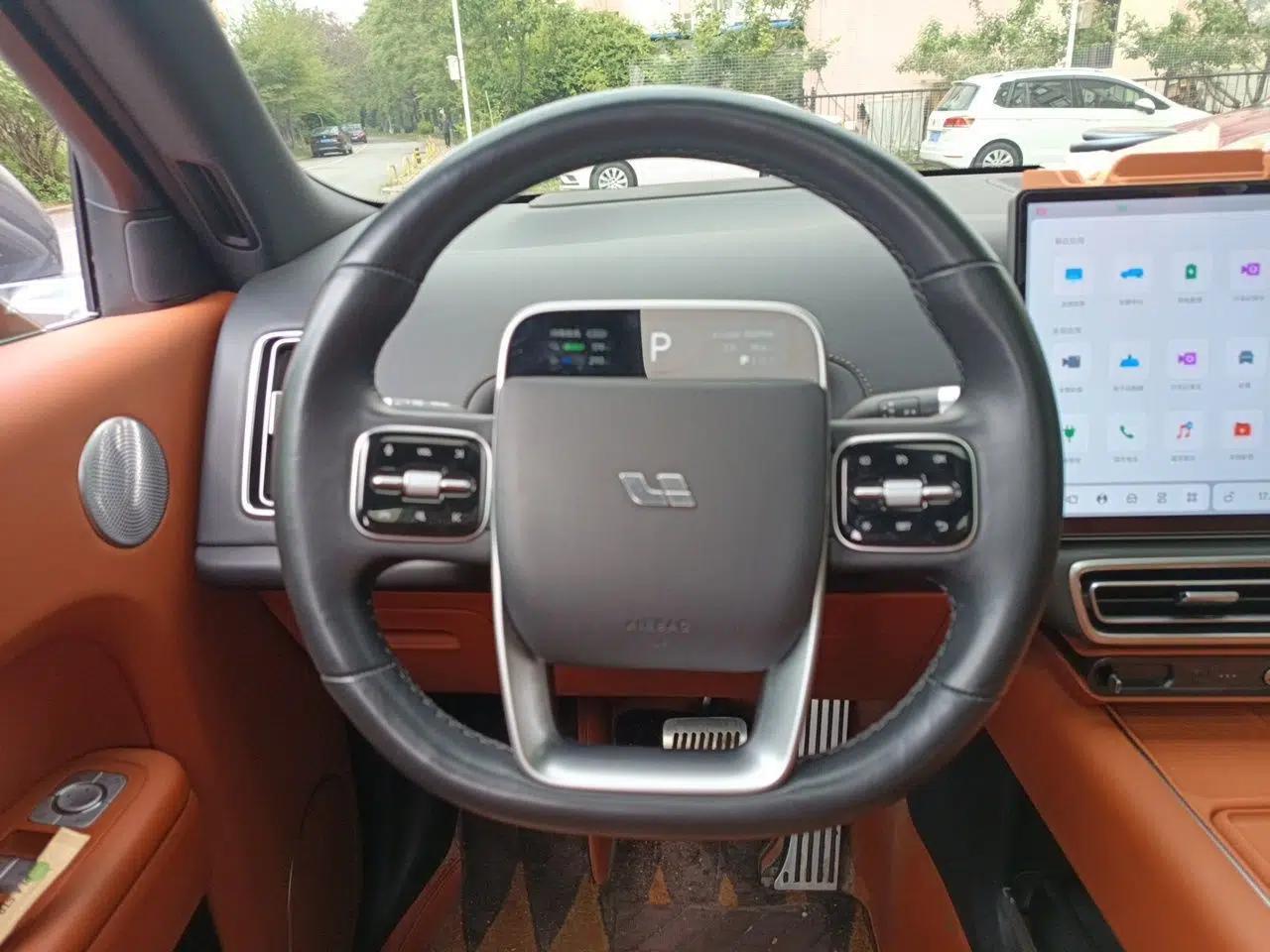Li Auto L8 2023 Pro Model — миниатюра 11