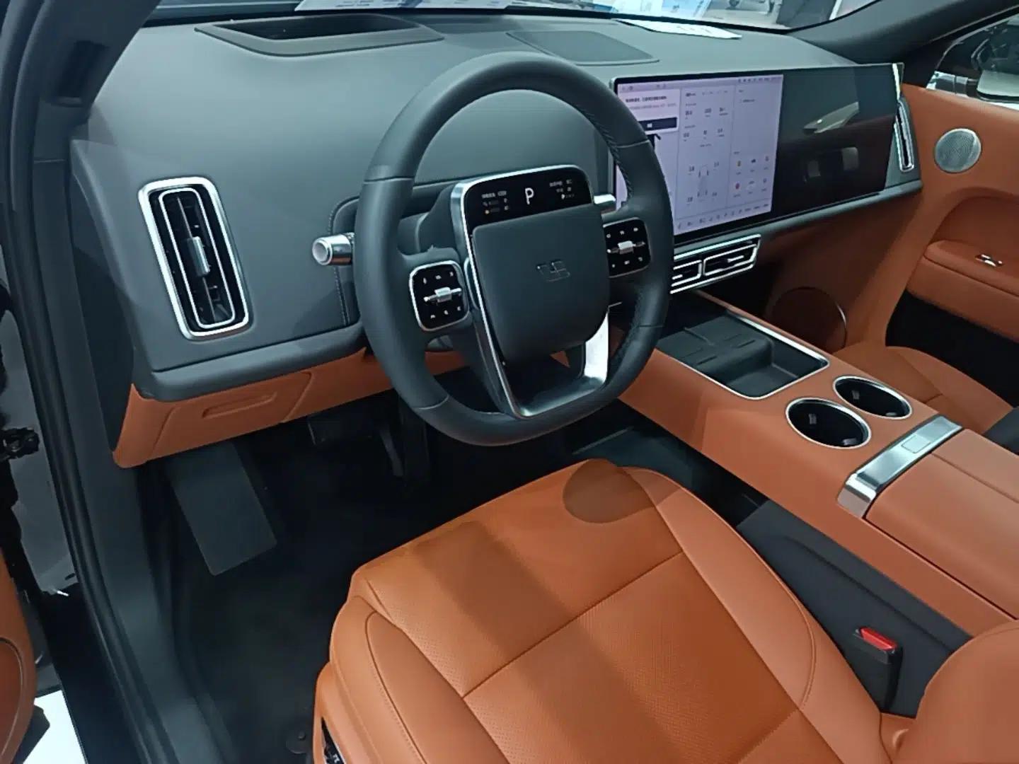 Li Auto L8 2025 Max Smart Refresh Edition — миниатюра 13