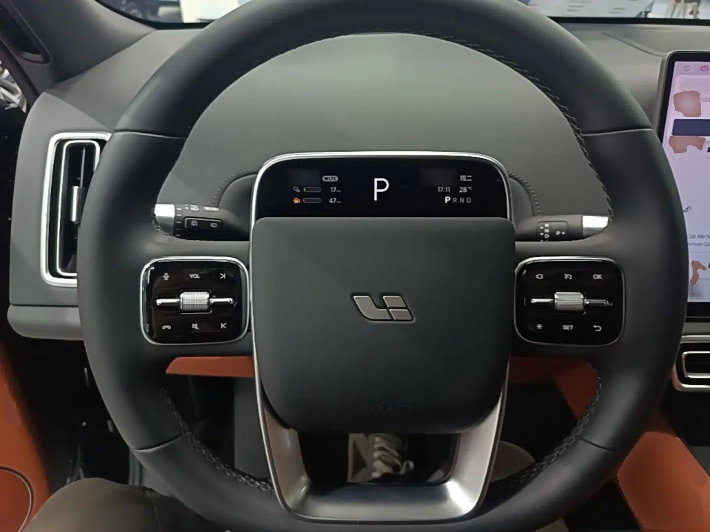 Li Auto L8 2025 Max Smart Refresh Edition — миниатюра 14