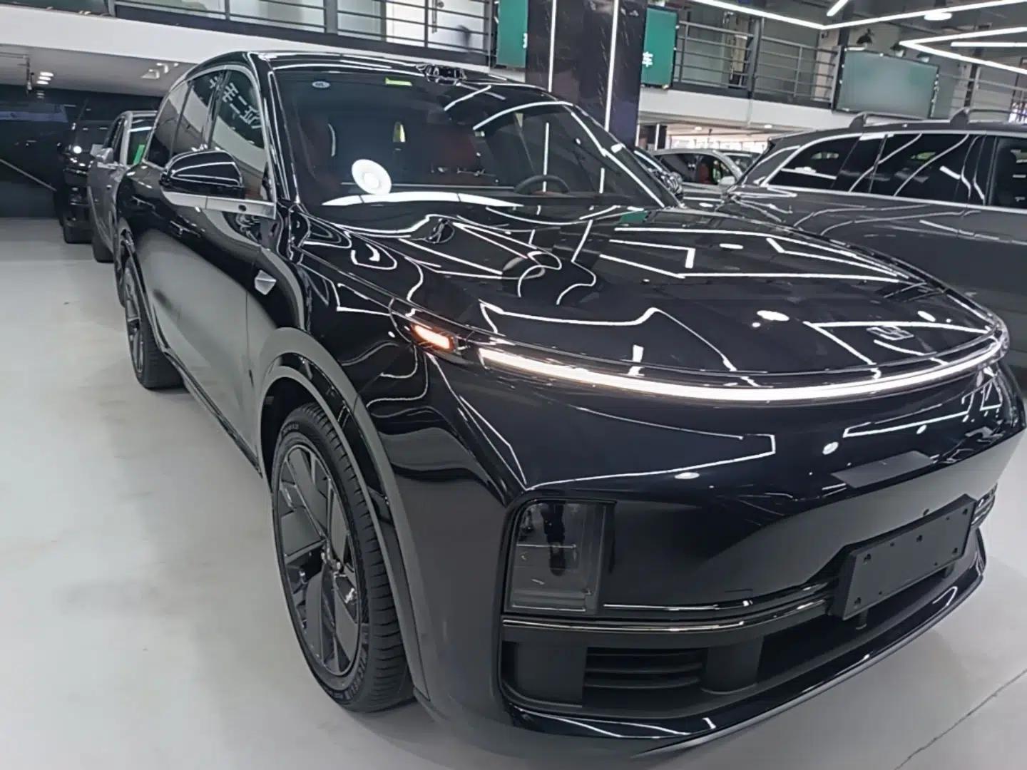 Li Auto L8 2025 Max Smart Refresh Edition — миниатюра 3