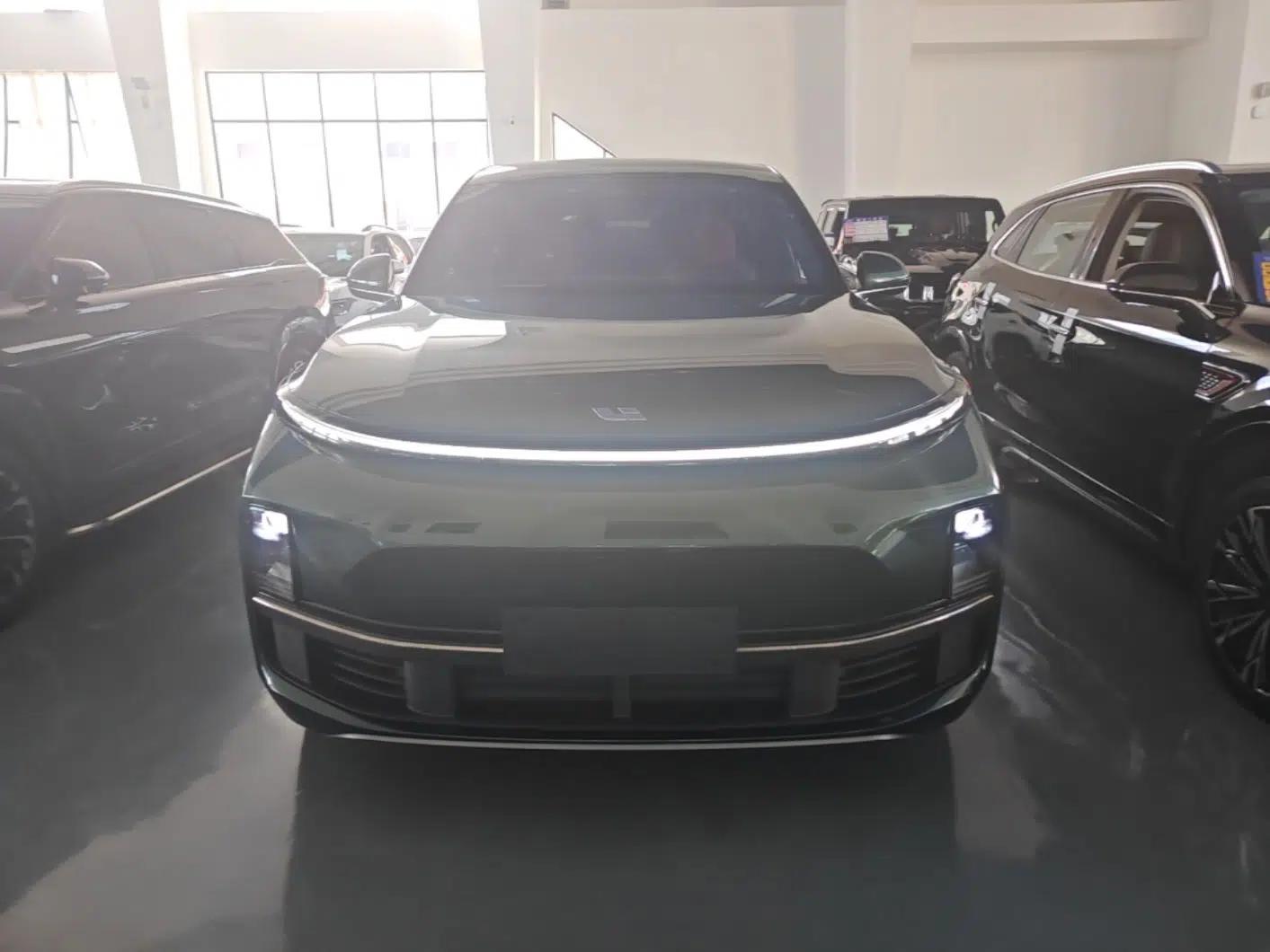 Li Auto L8 2024 Pro Model — миниатюра 2