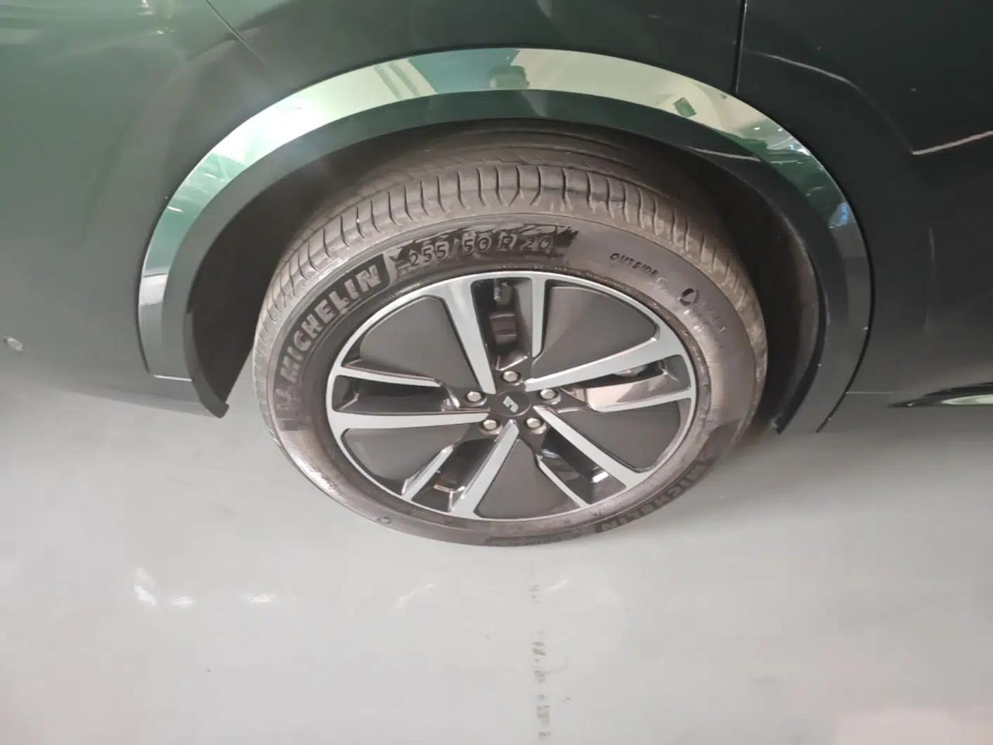 Li Auto L8 2024 Pro Model — миниатюра 10