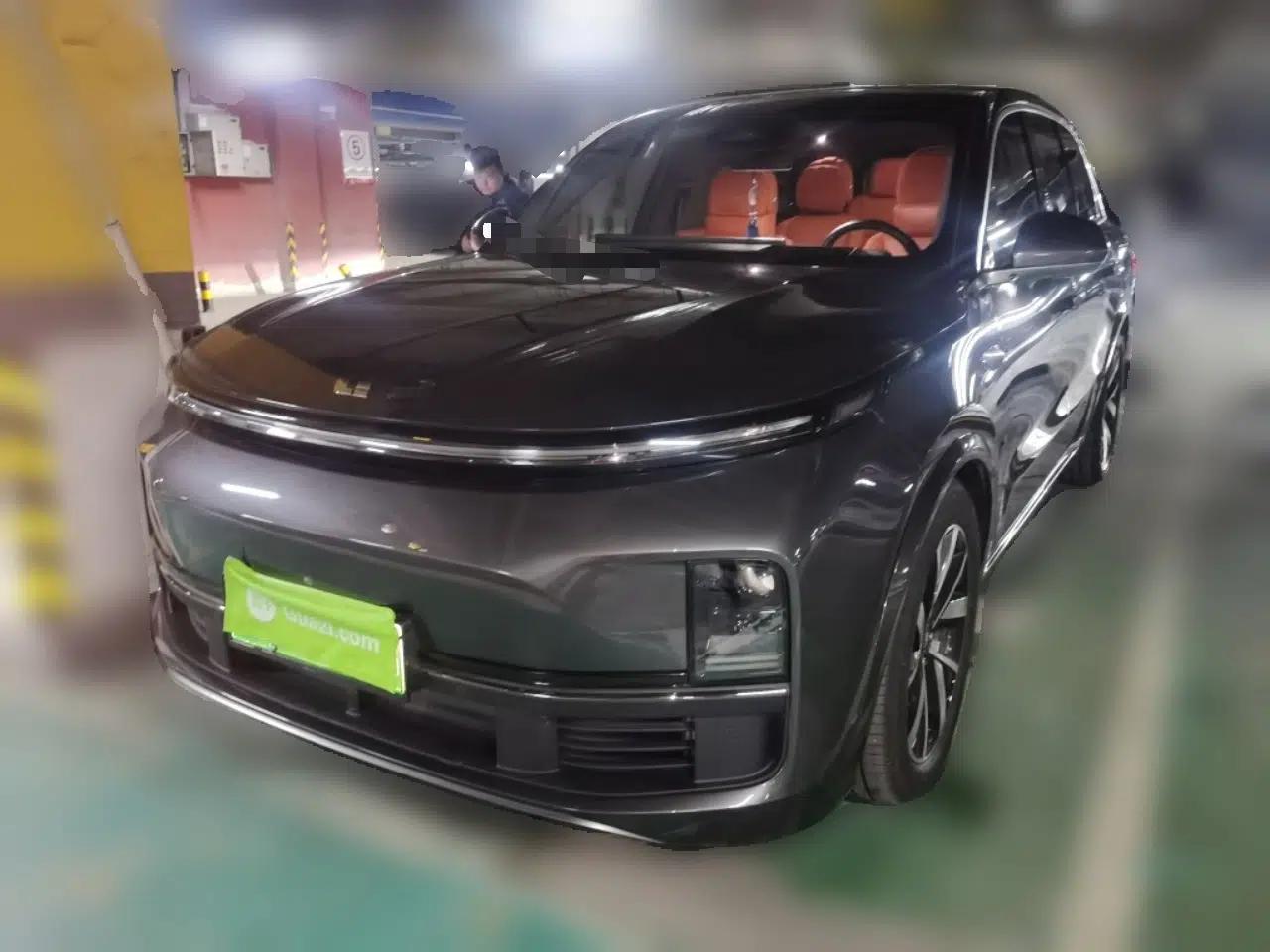 Li Auto L8 2023 Pro Model — миниатюра 1