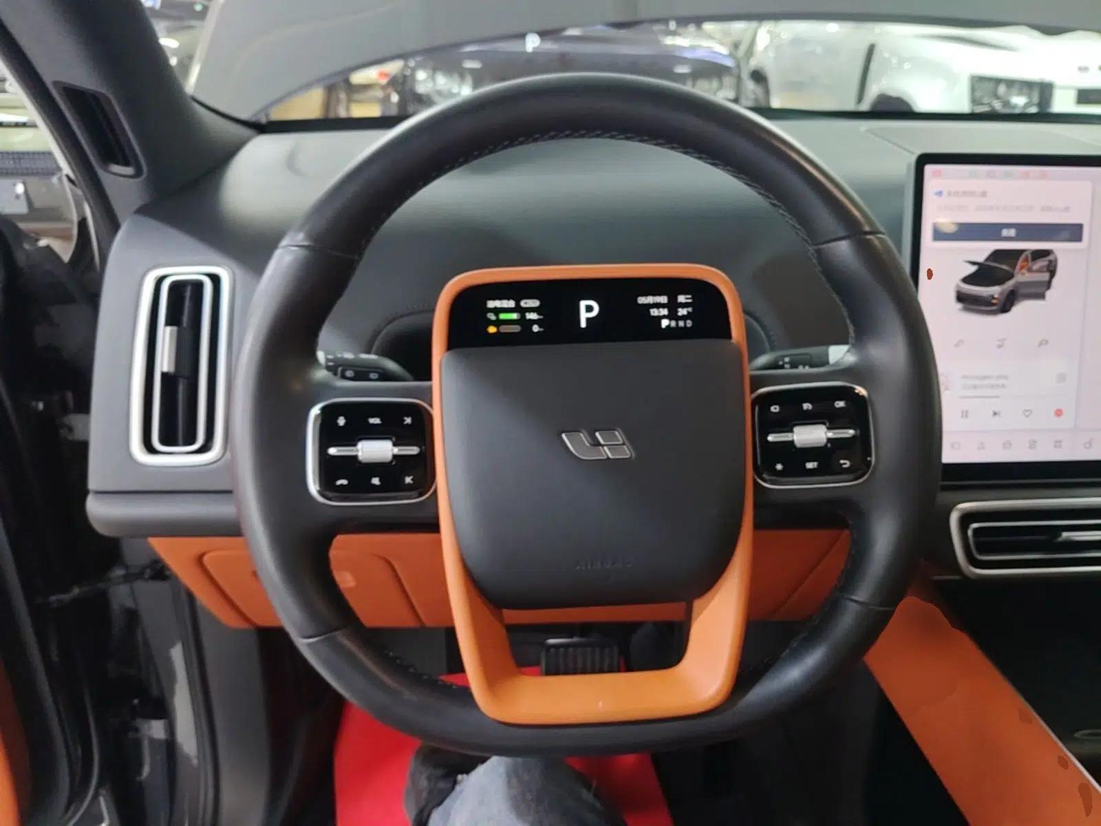 Li Auto L8 2023 Pro Model — миниатюра 14