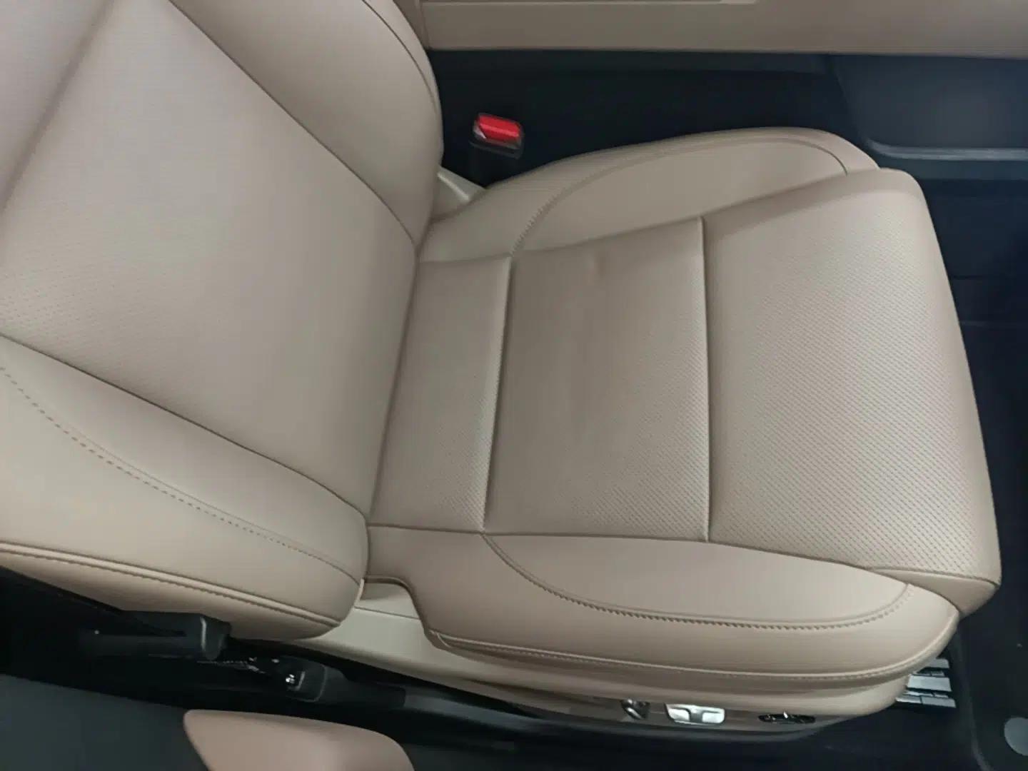 Li Auto L6 2025 Max Smart Refresh Edition — миниатюра 23