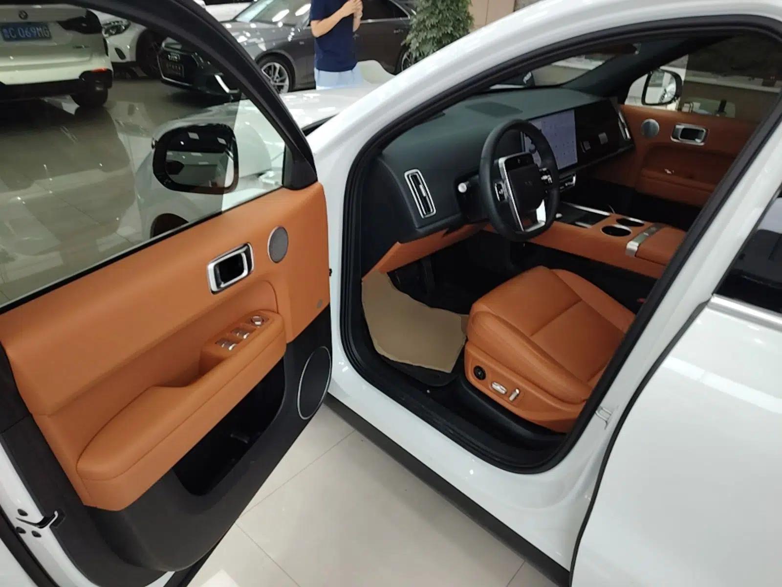 Li Auto L6 2024 Max — миниатюра 19