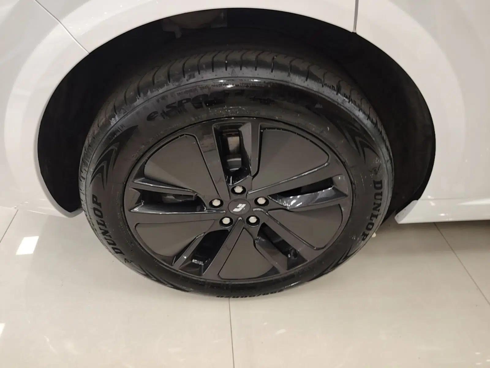 Li Auto L6 2024 Max — миниатюра 10