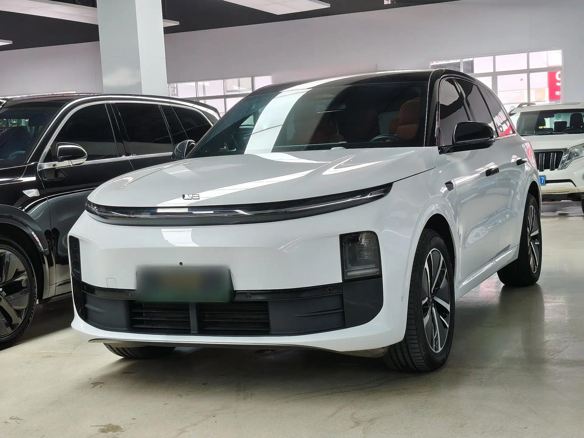 Li Auto L6 2024 Pro Model — миниатюра 1
