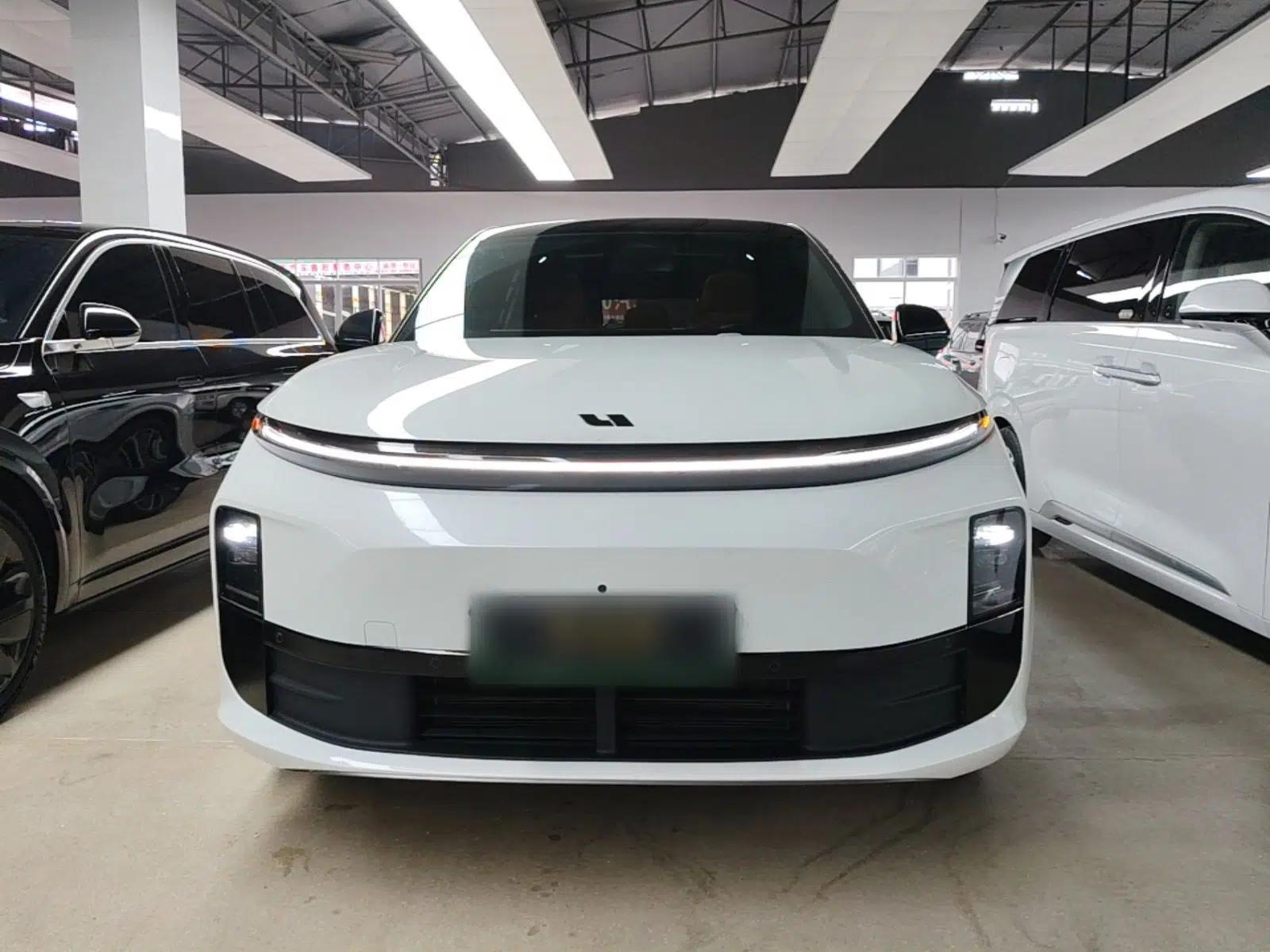 Li Auto L6 2024 Pro Model — миниатюра 2