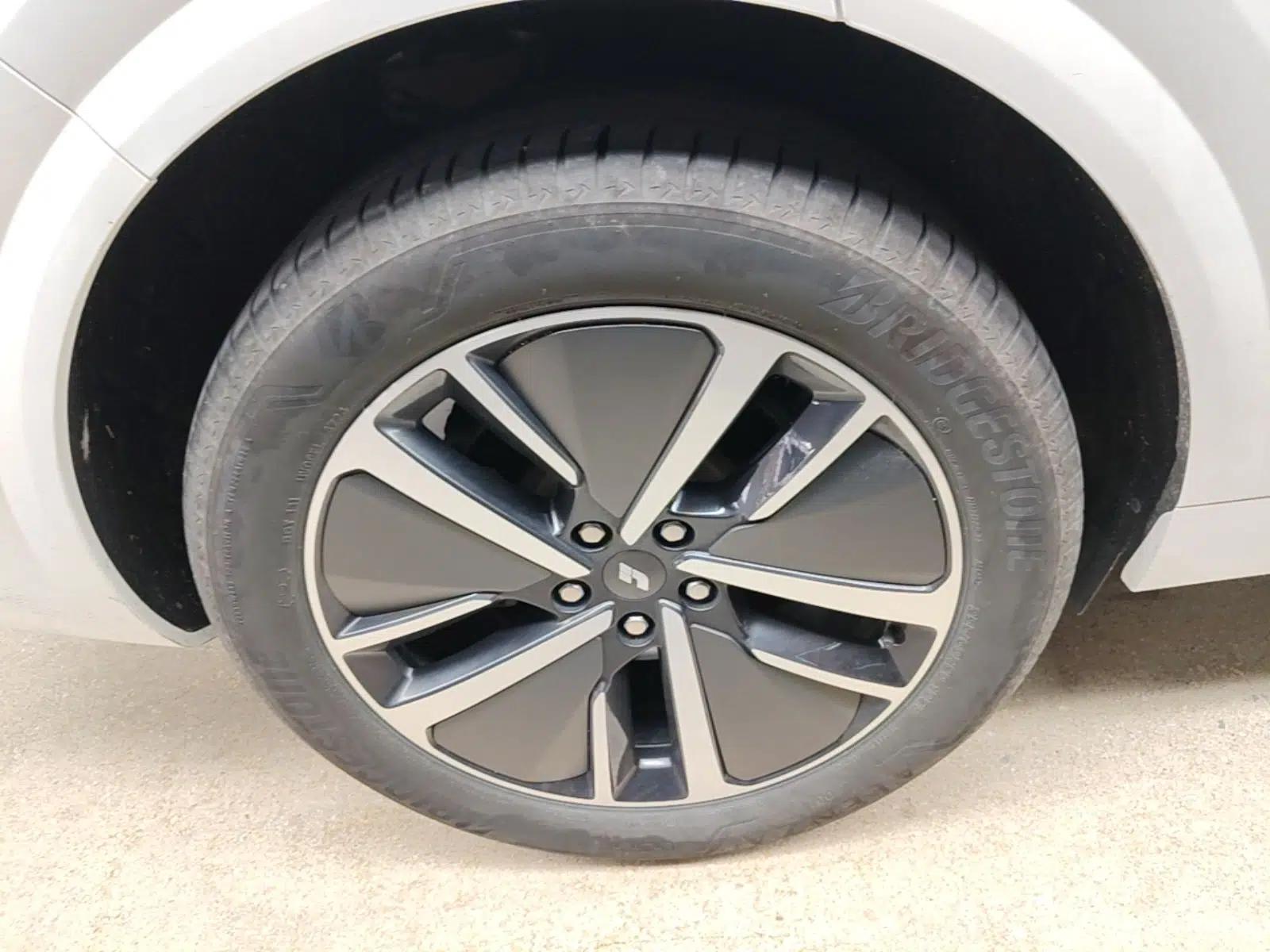Li Auto L6 2024 Pro Model — миниатюра 10