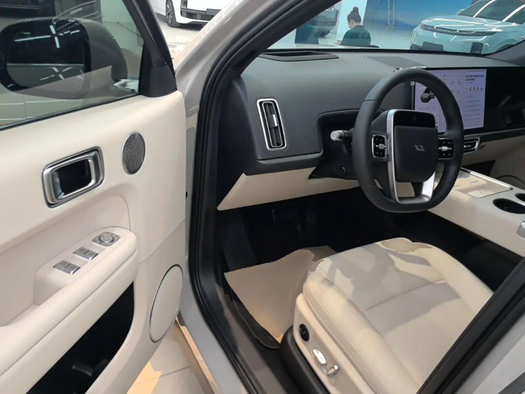 Li Auto L6 2024 Max — миниатюра 19
