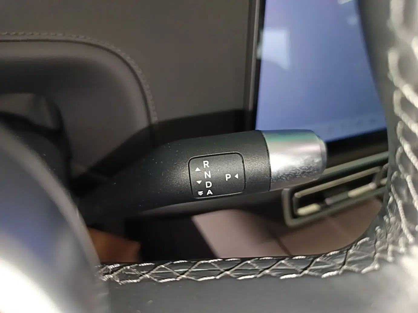Li Auto L6 2024 Max — миниатюра 17
