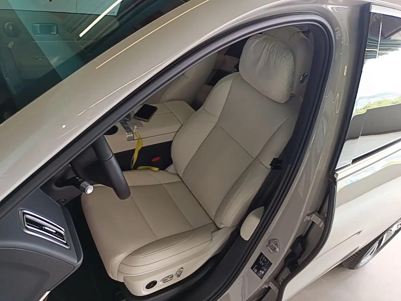 Li Auto L6 2024 Max — миниатюра 18