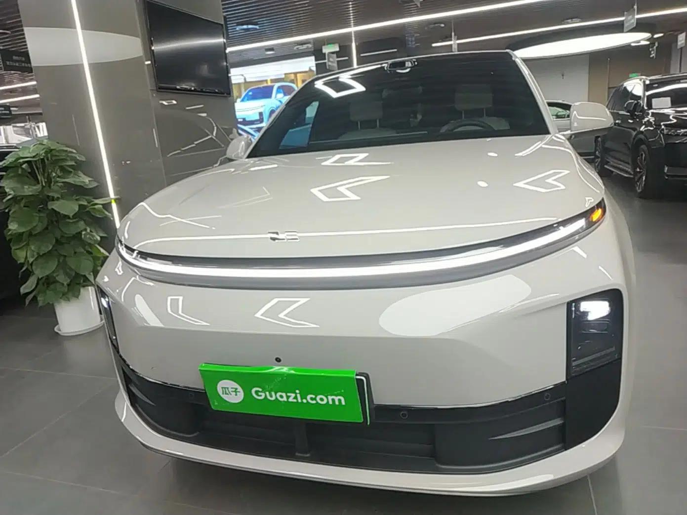 Li Auto L6 2025 Pro Smart Refresh Edition — миниатюра 2