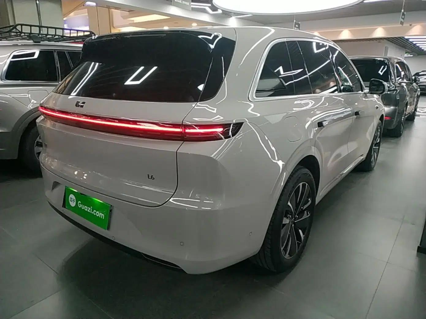 Li Auto L6 2025 Pro Smart Refresh Edition — миниатюра 6