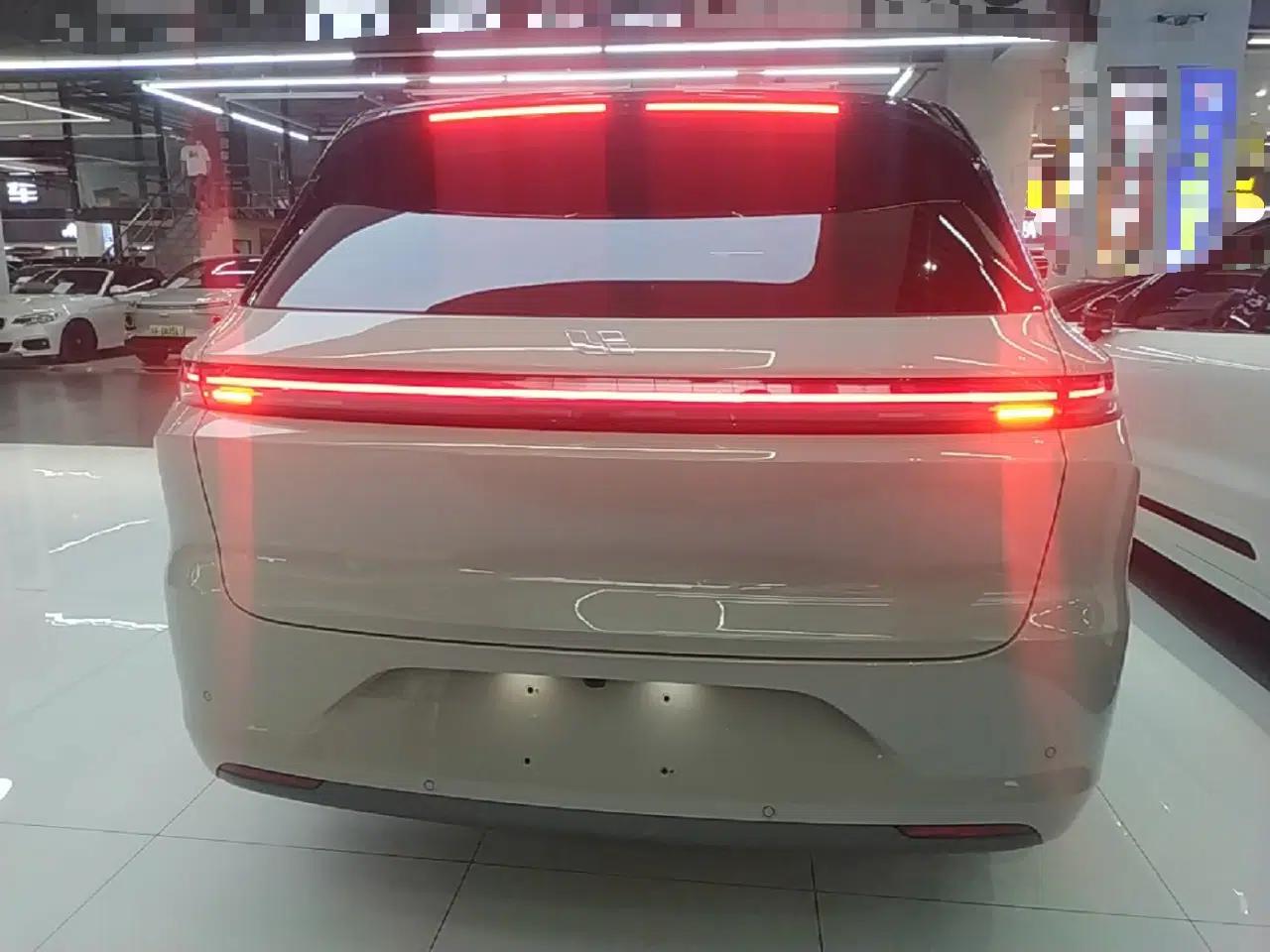 Li Auto L6 2025 Pro Smart Refresh Edition — миниатюра 5