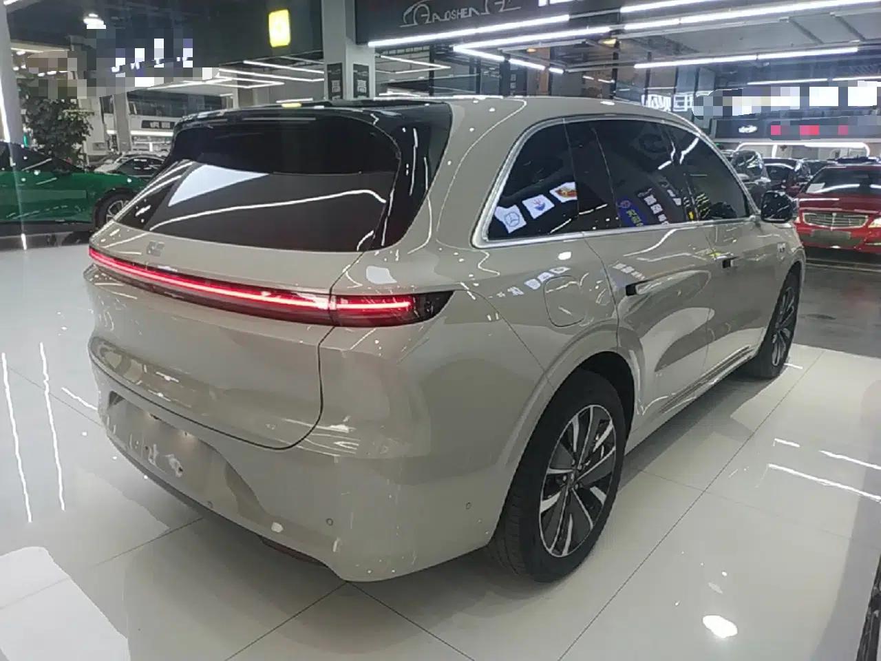 Li Auto L6 2025 Pro Smart Refresh Edition — миниатюра 6