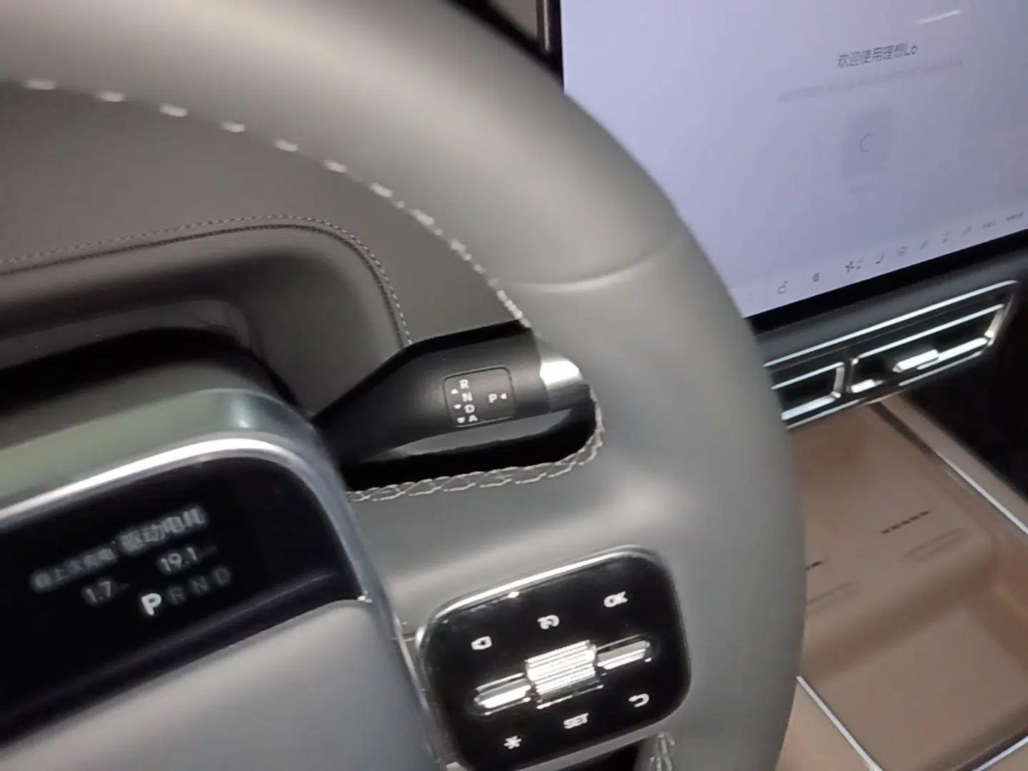 Li Auto L6 2025 Max Smart Refresh Edition — миниатюра 17