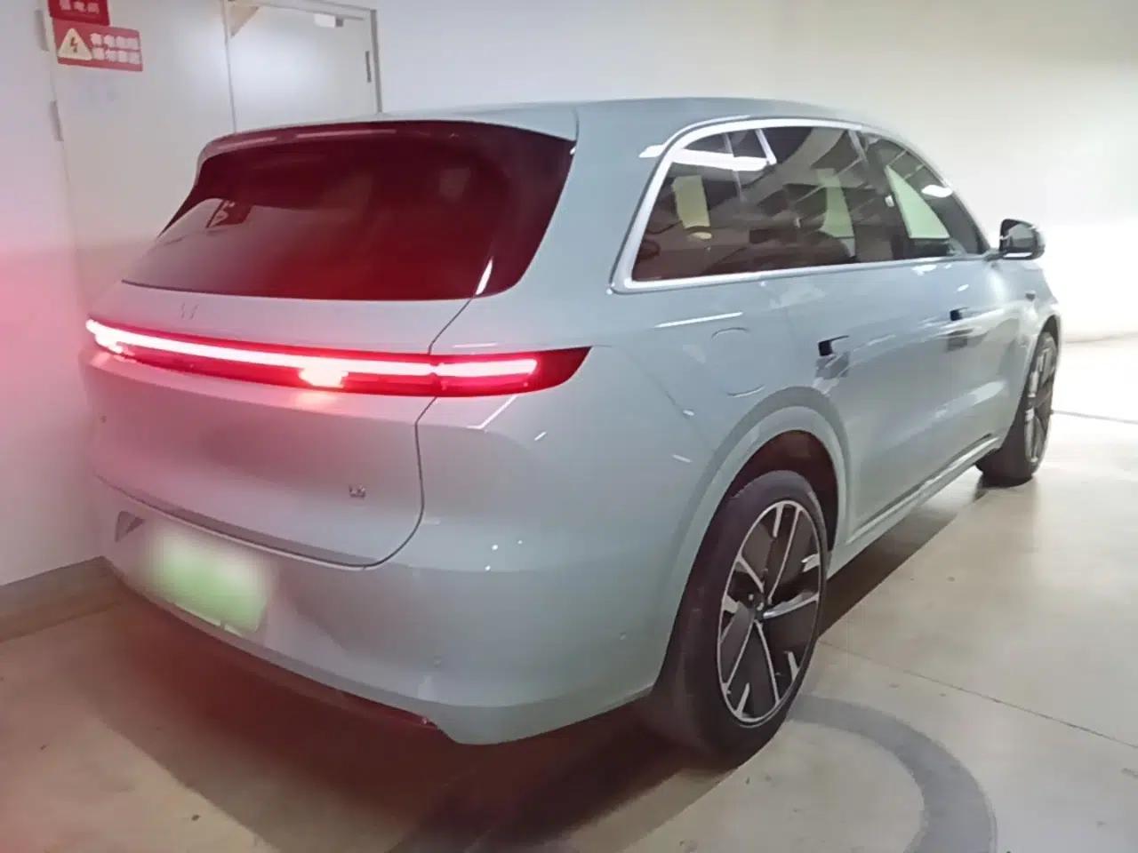 Li Auto L6 2025 Max Smart Refresh Edition — миниатюра 6