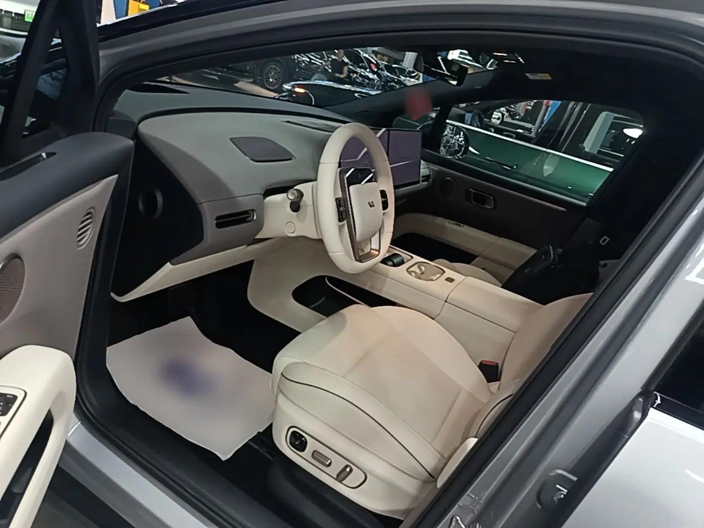 Li Auto i6 2025 Model Two-Wheel-Drive Standard Type — миниатюра 18