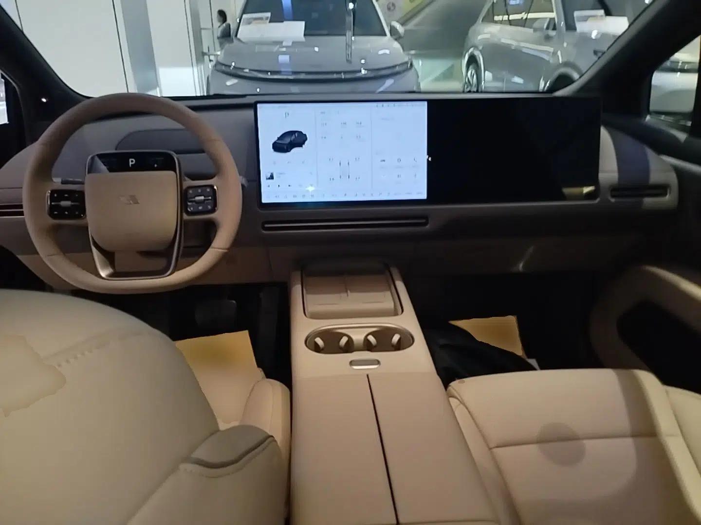 Li Auto i6 2025 Model Two-Wheel-Drive Standard Type — миниатюра 13