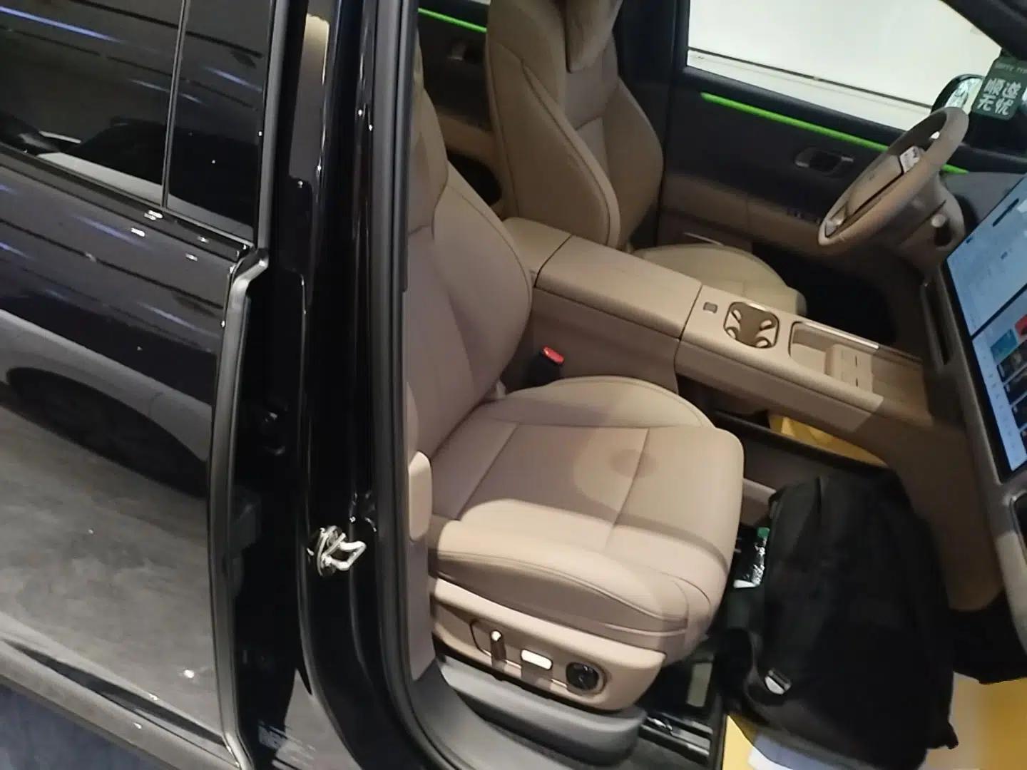 Li Auto i6 2025 Model Two-Wheel-Drive Standard Type — миниатюра 23