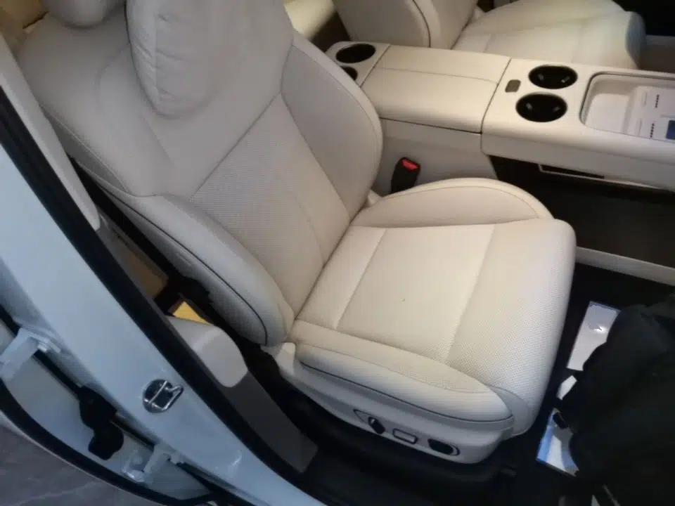 Li Auto i8 2025 Model Standard Version — миниатюра 23