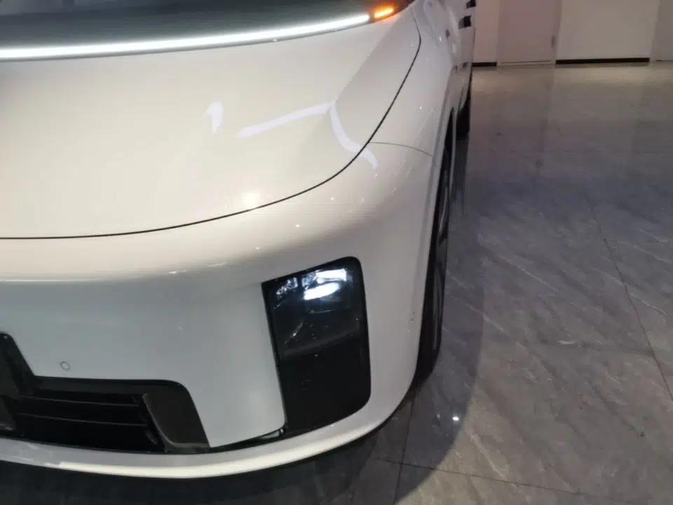 Li Auto i8 2025 Model Standard Version — миниатюра 9