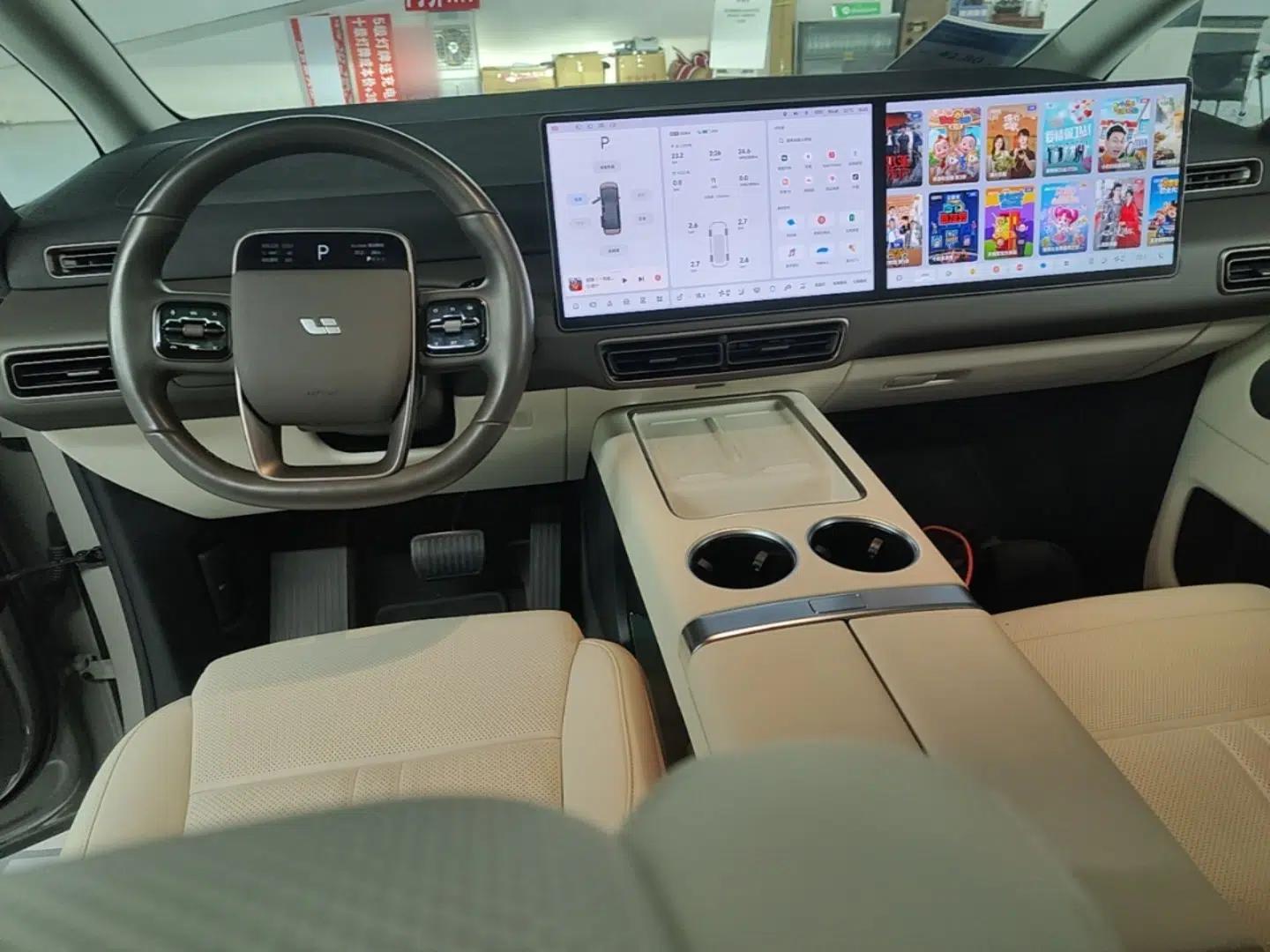 Li Auto MEGA 2024 Ultra Model — миниатюра 13